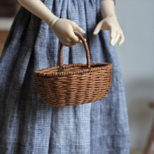 Load image into Gallery viewer, Small hand woven basket
