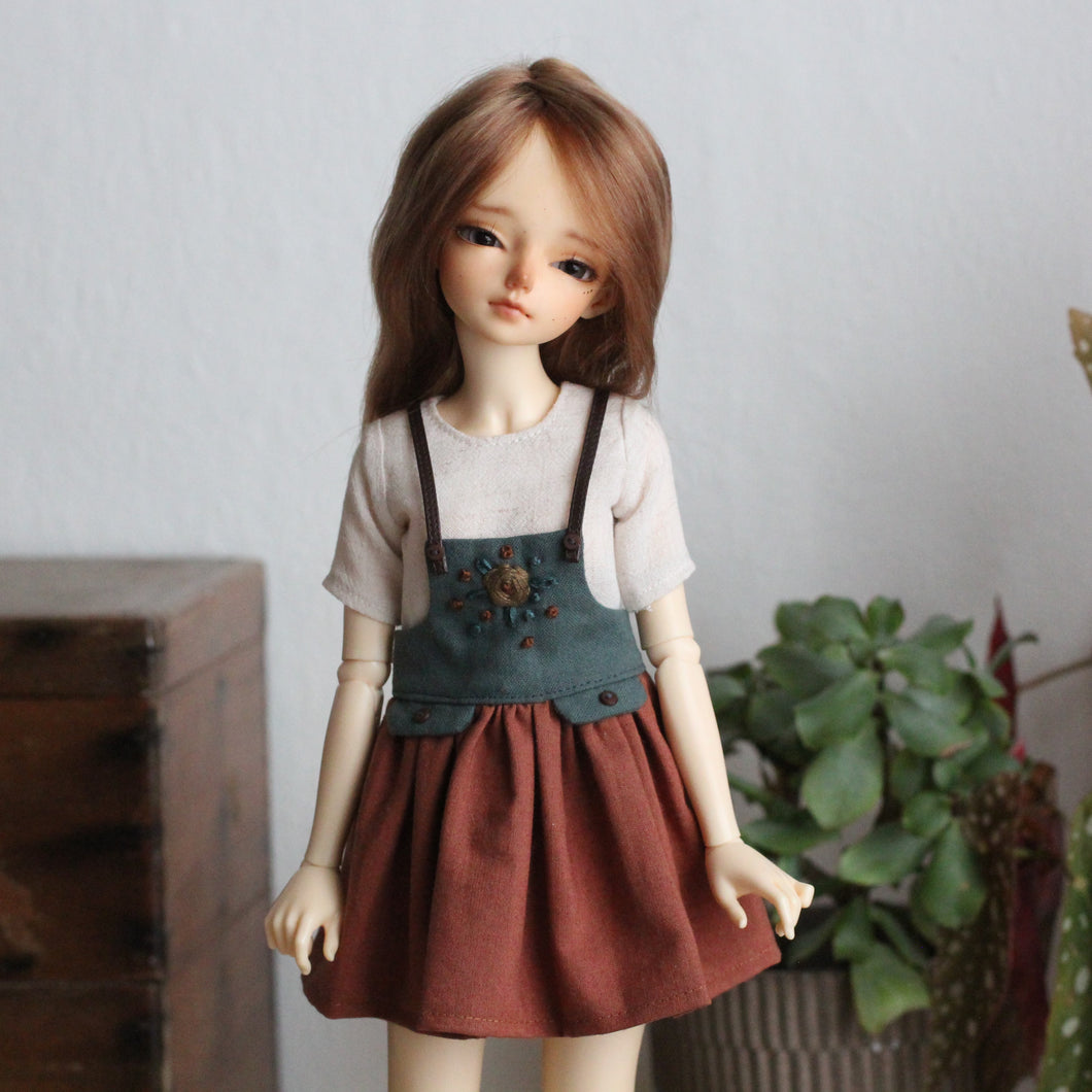 Cute Shirt And Strap-Dress In Autumn Colors